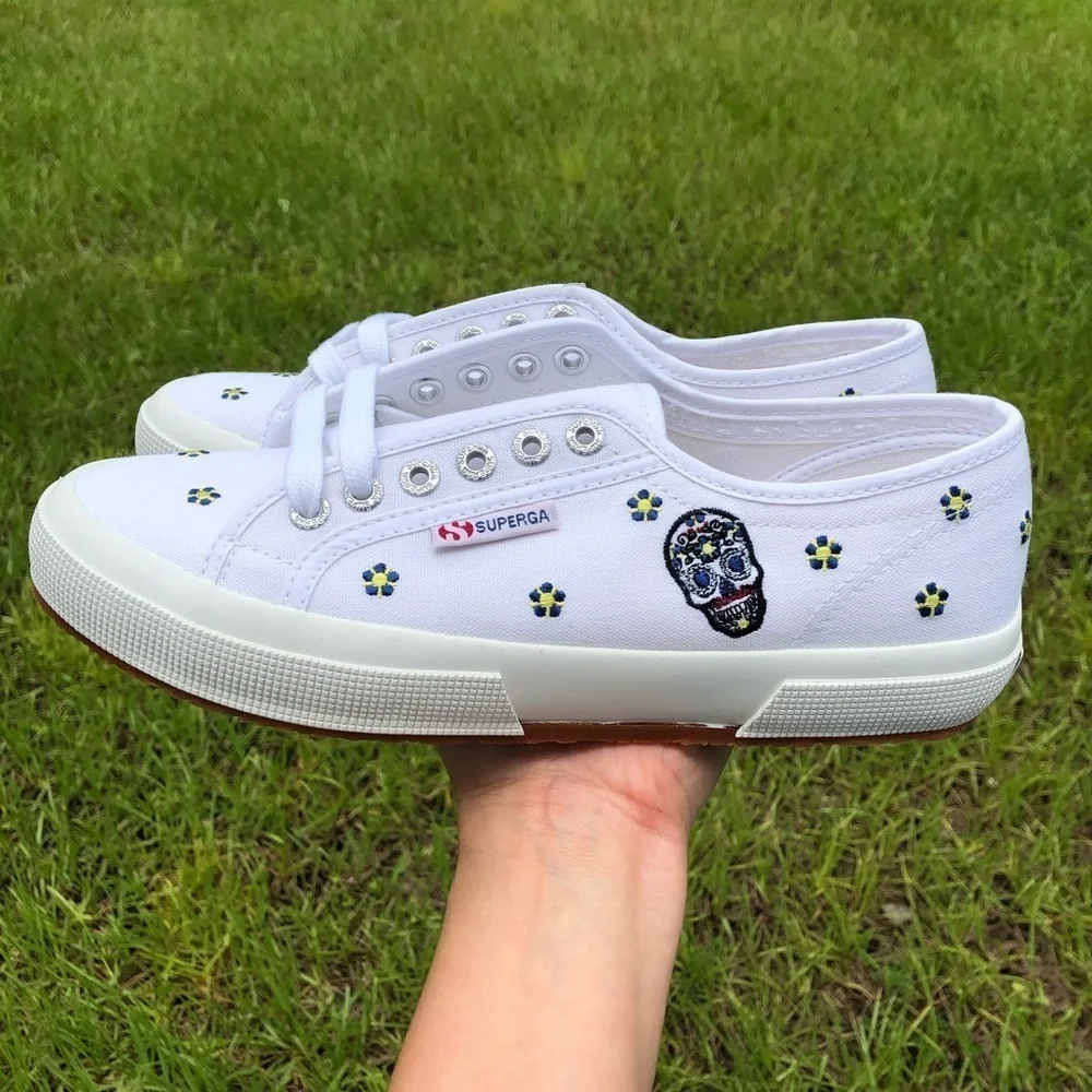 Superga x Chicas Latinas Women’s 2750 COTW Sneaker Size 7.5